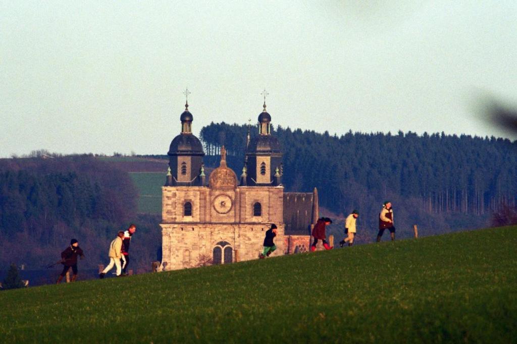 Gite Le Cerf Pantin Saint-Hubert Esterno foto
